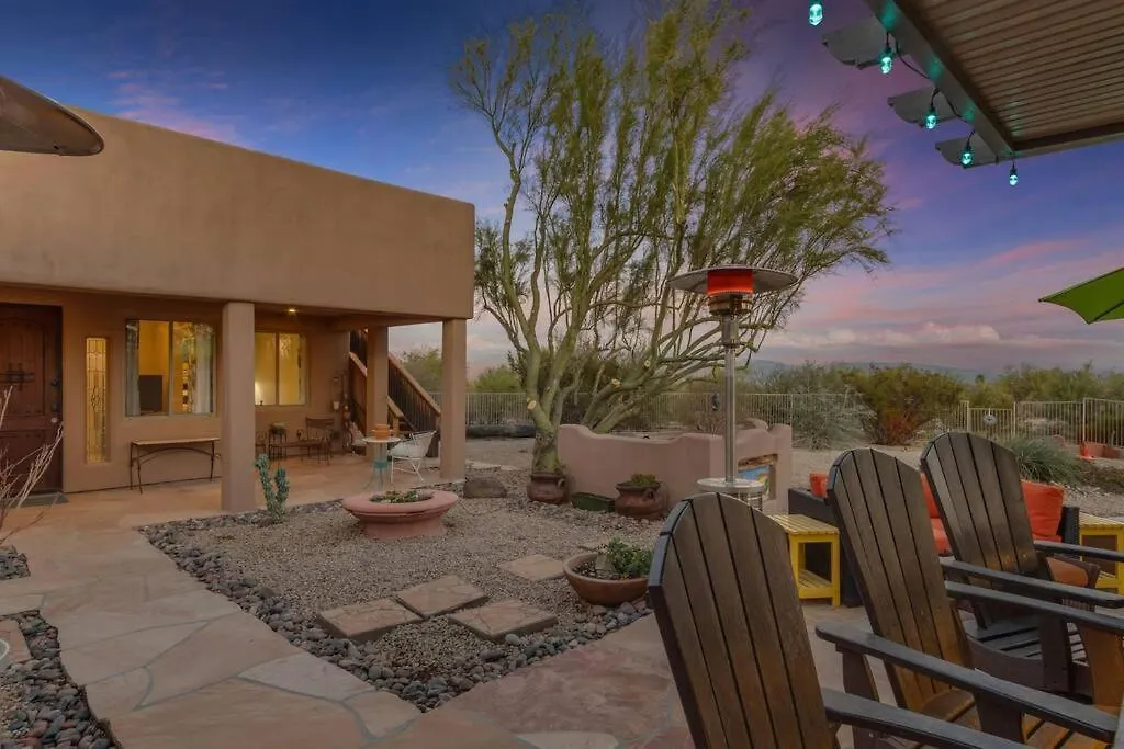 Desert Retreat With Dream Backyard スコッツデール 別荘