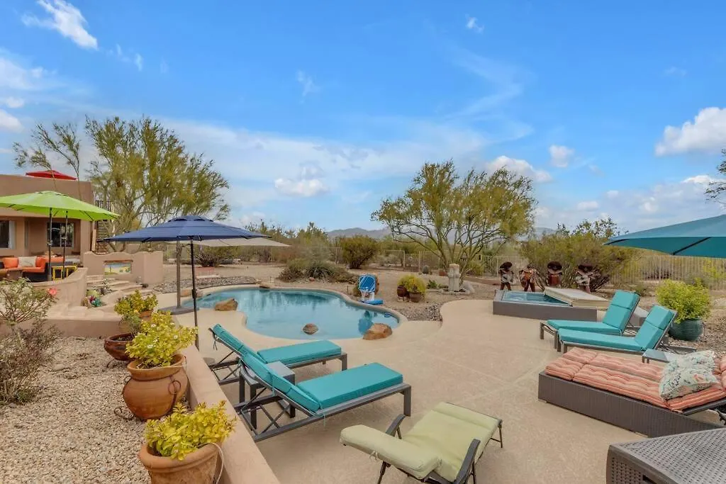 Desert Retreat With Dream Backyard سكوتسدايل 0*,  الولايات المتحدة الأمريكية