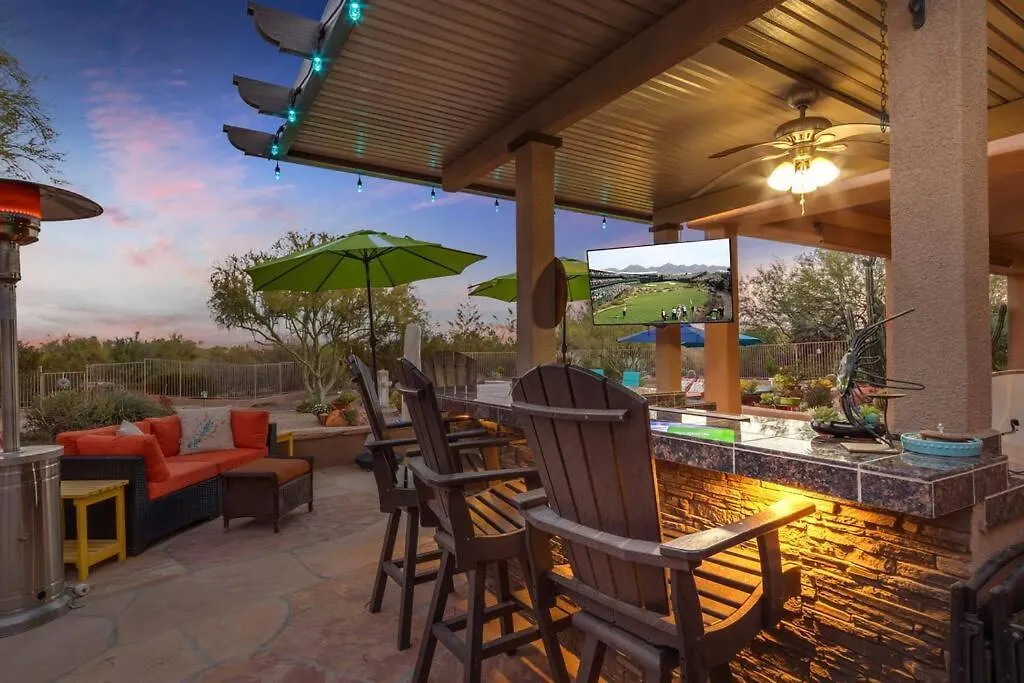 Desert Retreat With Dream Backyard سكوتسدايل 0*,  الولايات المتحدة الأمريكية