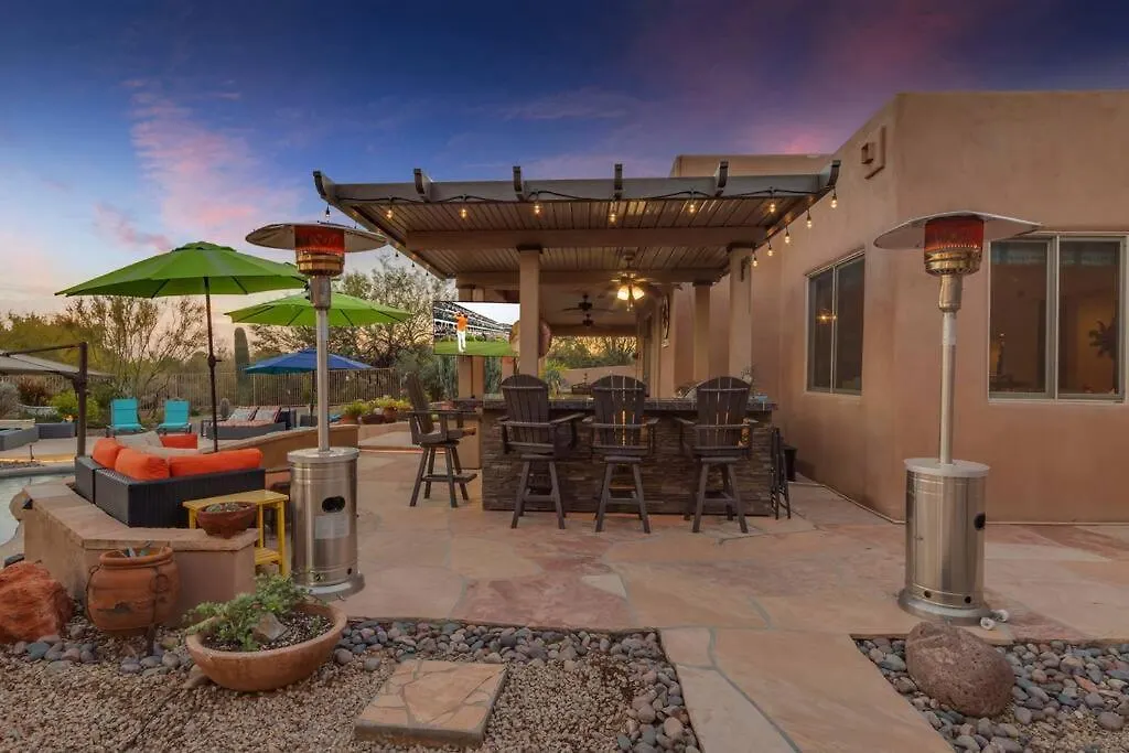 Desert Retreat With Dream Backyard سكوتسدايل 0*,  الولايات المتحدة الأمريكية
