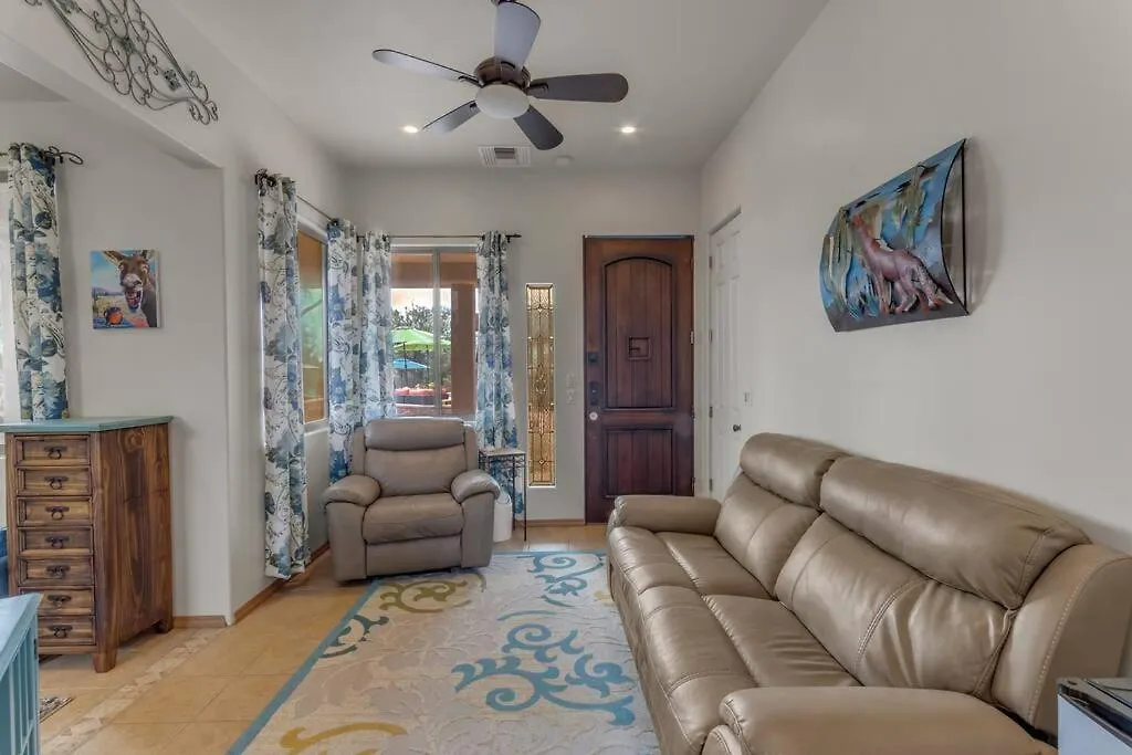 بيت للعطل Desert Retreat With Dream Backyard سكوتسدايل الولايات المتحدة الأمريكية
